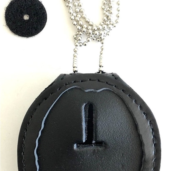 🔹NEW Set of (2) Hero’s Pride Leather Badge Holder…. - Picture 7 of 8